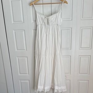 Elegant White Maxi Dress